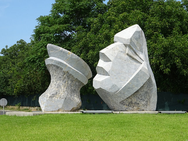 Edelstal, Rmer-Skulptur