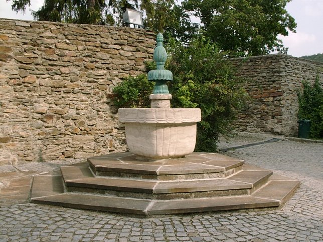 Burg Lockenhaus, Burggarten