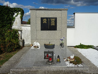 Friedhof Burgau (mit Burgauberg)