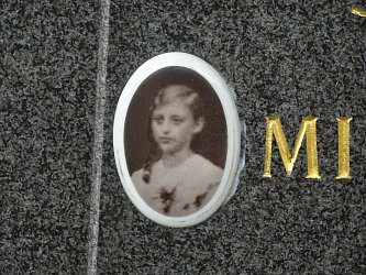 Friedhof Burgau (mit Burgauberg)