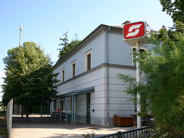 Bad Sauerbrunn, Bahnhofsgebäude