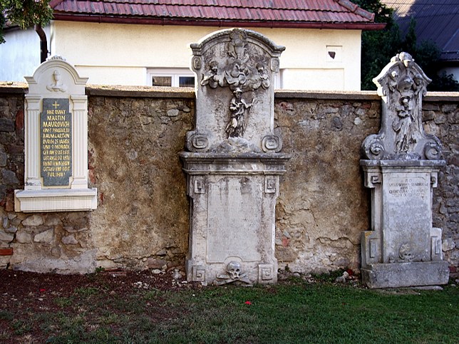 Baumgarten, Friedhofsmauer
