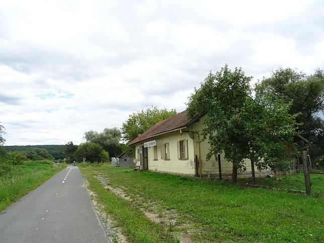 Burg, Bahnhof/Aufnahmsgebude