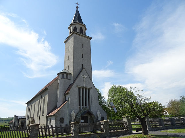 Deutsch Schützen, Pfarrkirche Mariä Namen