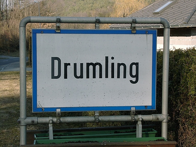Drumling, Ortstafel
