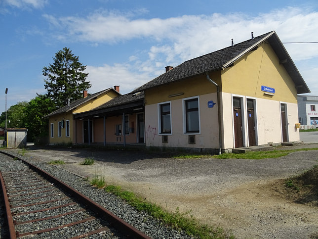Großpetersdorf, Bahnhof