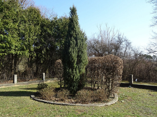 Gro�petersdorf, Sowjetischer Soldatenfriedhof