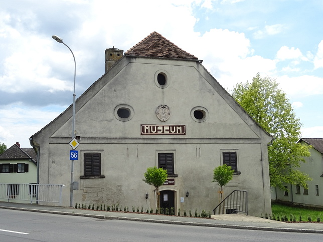 Güssing, Auswander- und Josef-Reichl-Museum
