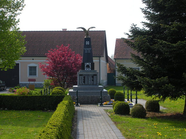 Heiligenkreuz, Kriegerdenkmal