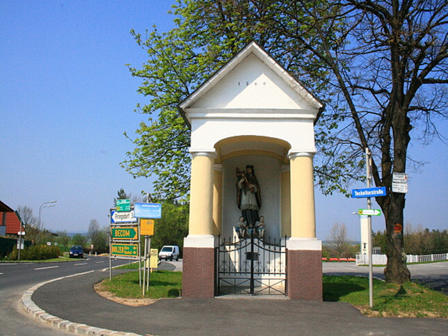 Hochstraß, Hl. Johannes Nepomuk-Kapelle