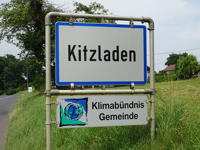 Kitzladen, Ortstafel