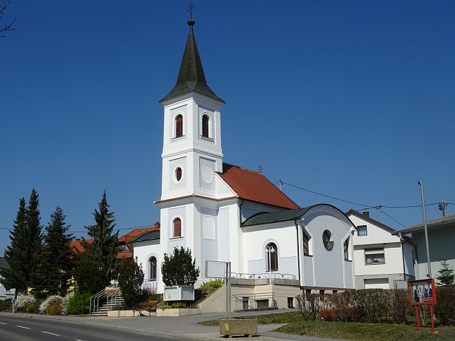 Kleinpetersdorf, Filialkirche zu Christi Himmelfahrt