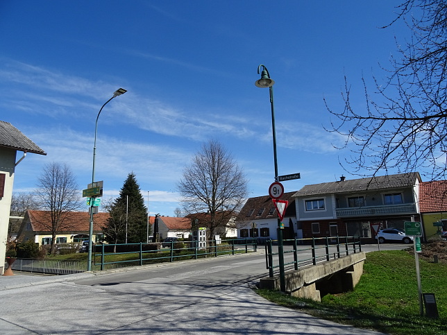 Königsdorf, Bachstraße