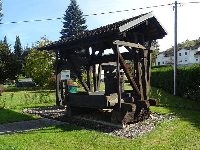 Limbach, Weinpresse