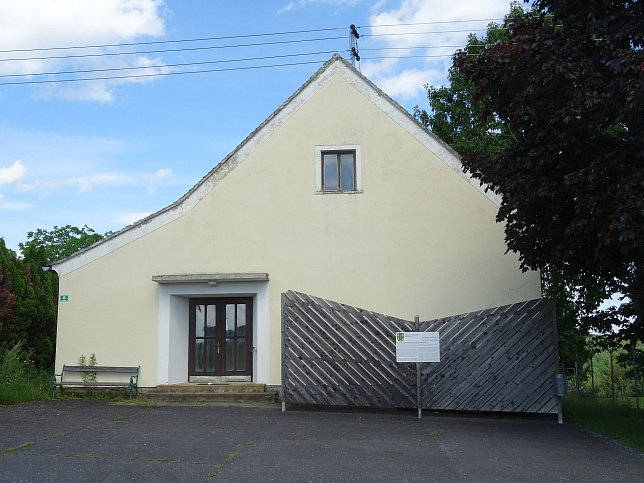 Neuberg-Bergen, Ehemalige Schule