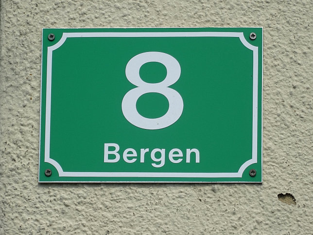 Neuberg-Bergen, Ehemalige Schule