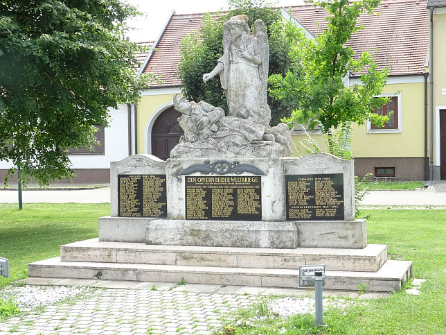 Pama, Kriegerdenkmal