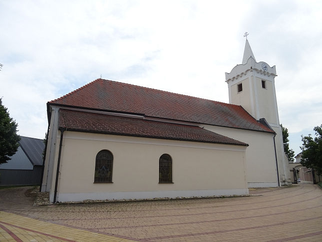 Pama, Pfarrkirche Zu Allen Heiligen