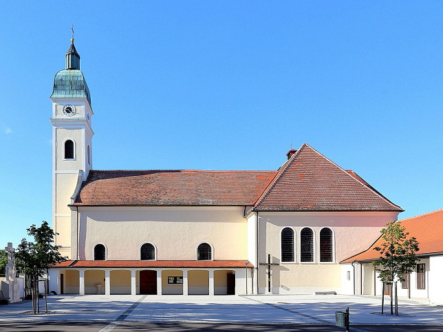 Pamhagen, Kath. Pfarrkirche Zur Kreuzerhöhung