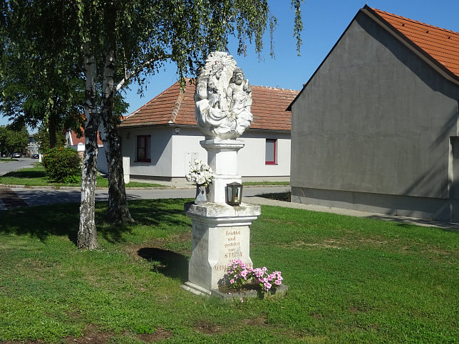 Parndorf, Dreifaltigkeitssäule