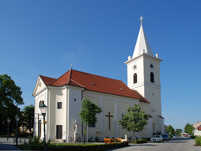 Parndorf, Pfarrkirche Hl. Ladislaus