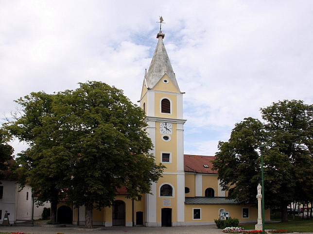 Pöttsching, Pfarrkirche hl. Nikolaus