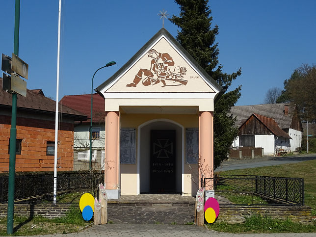 Poppendorf, Kapelle u. Kriegerdenkmal