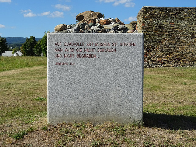 Rechnitz, Gedenkstein beim Kreuzstadl