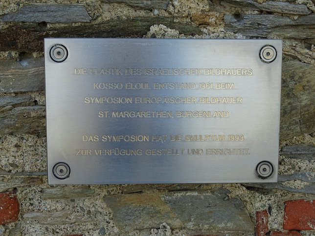 Rechnitz, Skulptur von Kosso Eloul beim Kreuzstadl