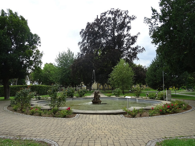 Rechnitz, Springbrunnen im Schlosspark