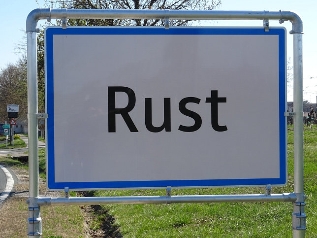 Rust, Ortstafel