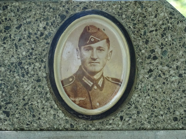 Schandorf, Kreuz in Sierta