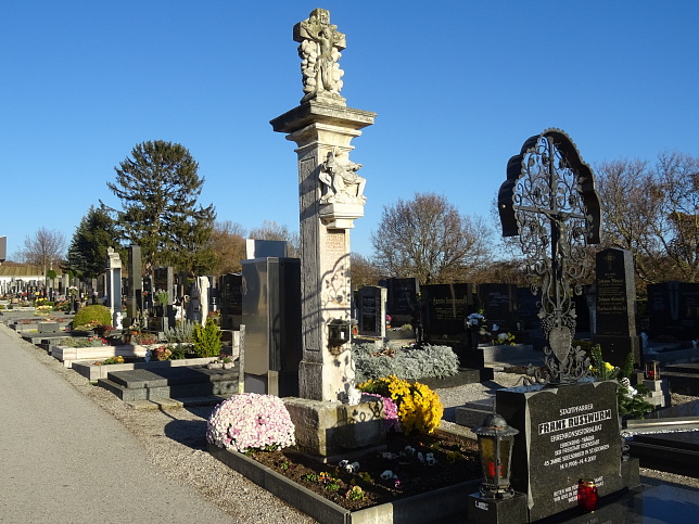 St. Georgen, Friedhofskreuz