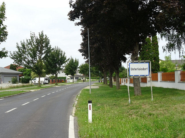 Unterloisdorf, Ortstafel