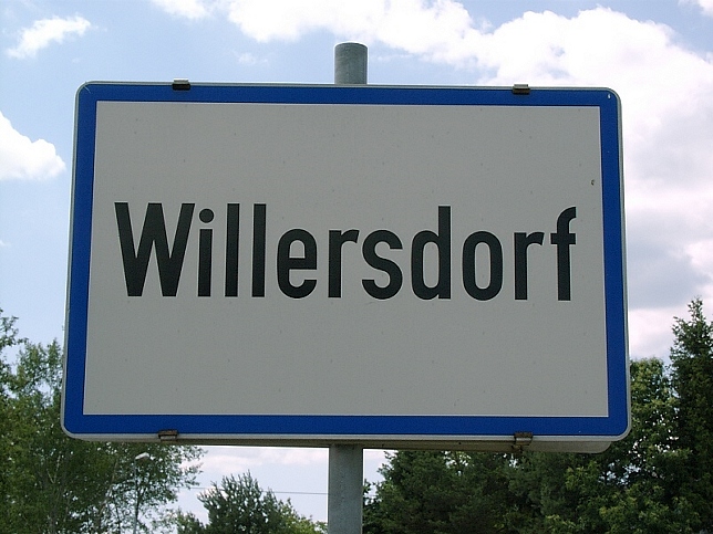 Willersdorf, Ortstafel