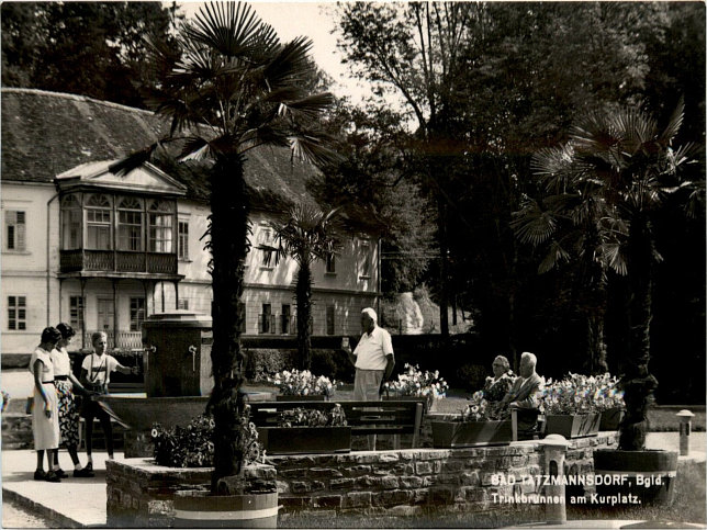 Bad Tatzmannsdorf, Trinkbrunnen am Kurplatz