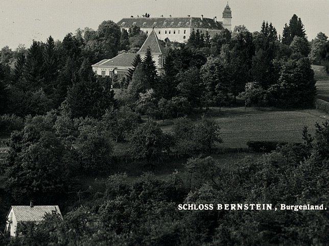 Bernstein, Schloss