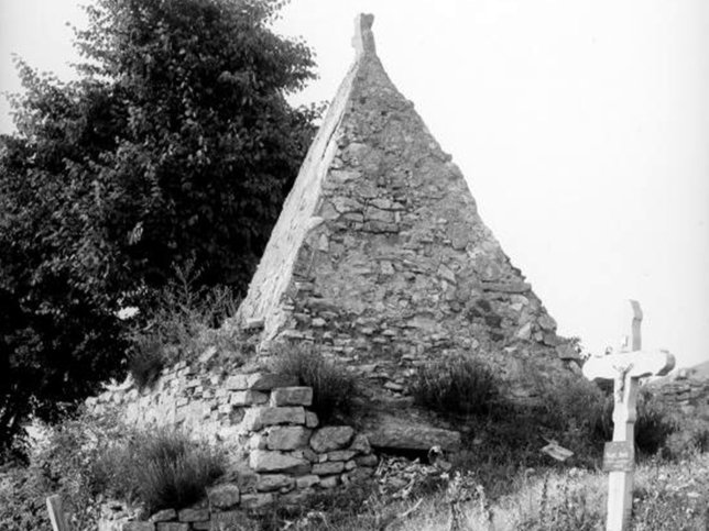 Hornstein, Bruchsteinpyramide