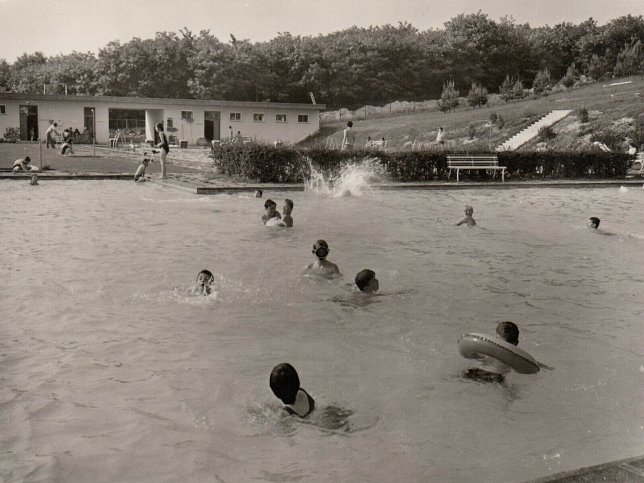 Lackenbach, Schwimmbad Fhrenhain